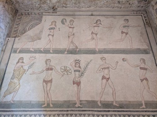 Ancient Roman Mosaic Reveals Women Wore Bikini