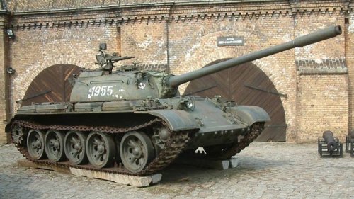 Russia Sends Cold War Era Tanks to Ukranian Front