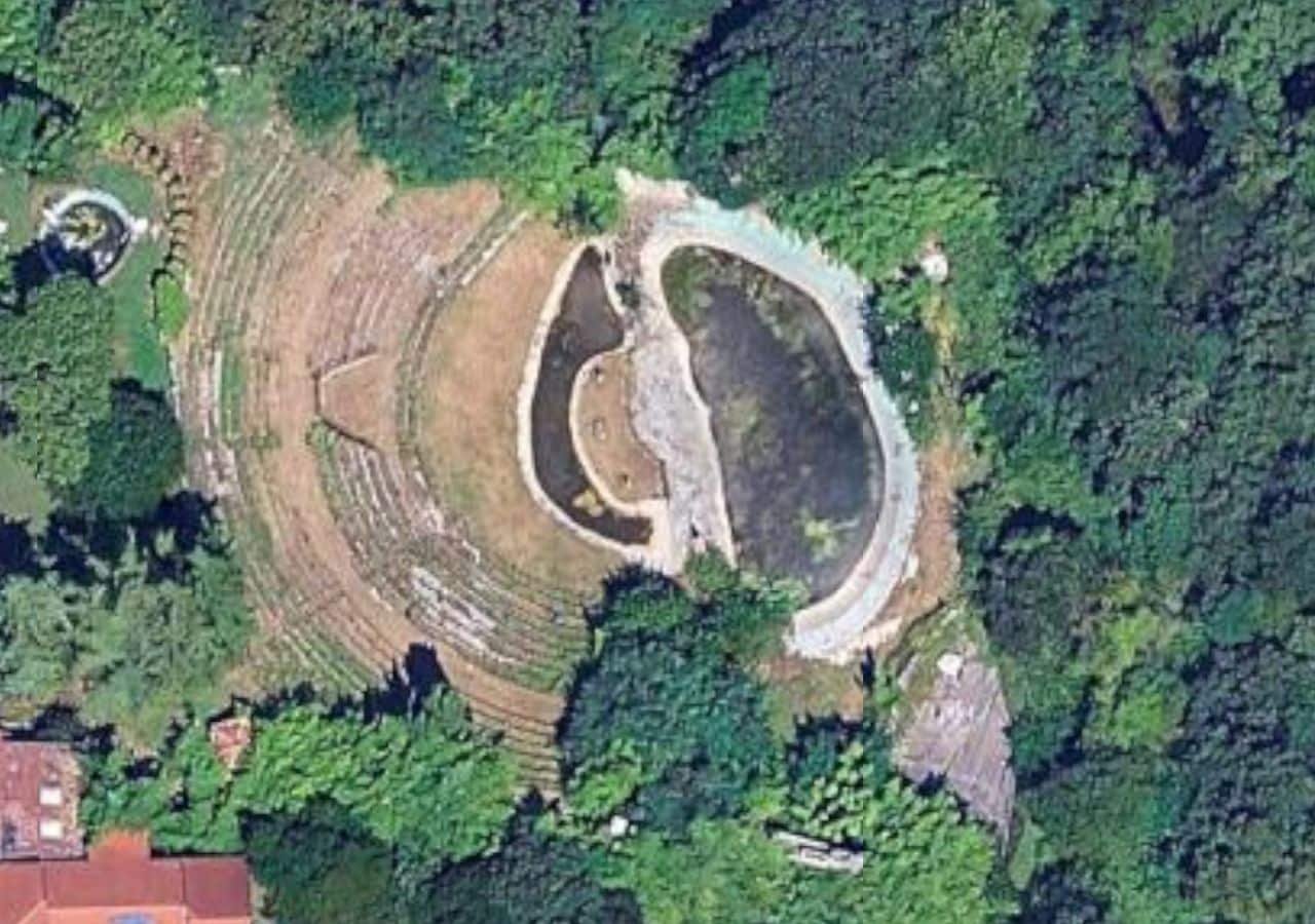 Fake Ancient Roman Amphitheater in Italy Fooled Tourists for 20 Years