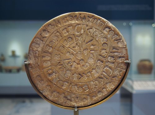 Has the Mystery of the Ancient Phaistos Disc Been Solved? - GreekReporter.com