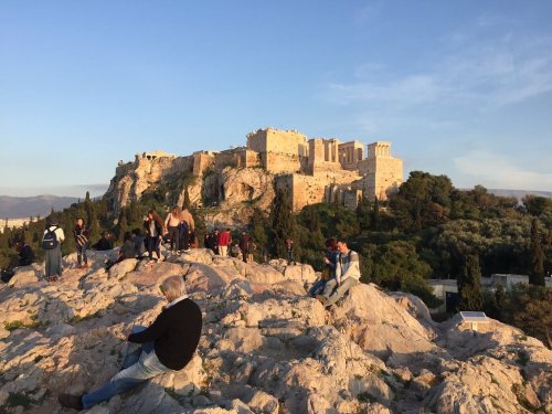 Woman Commits Suicide From Areopagus Hill, Next to Acropolis