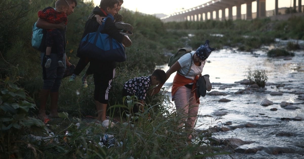 World in Photos: Migration odysseys from Venezuela to the U.S. now end in deportation
