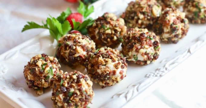 Cranberry Pecan Mini Goat Cheese Balls
