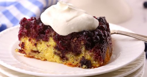 Upside Down Blueberry Cake | gritsandpinecones.com