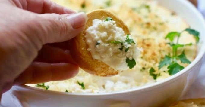 Hot and Cheesy Baked Shrimp Scampi Dip | gritsandpinecones.com