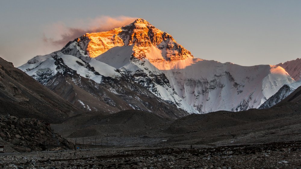 The Tragic Story Of Mt. Everest's 'Green Boots'
