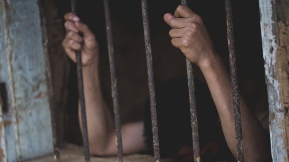 What The Final 24 Hours Of A Prisoner On Death Row Are Like
