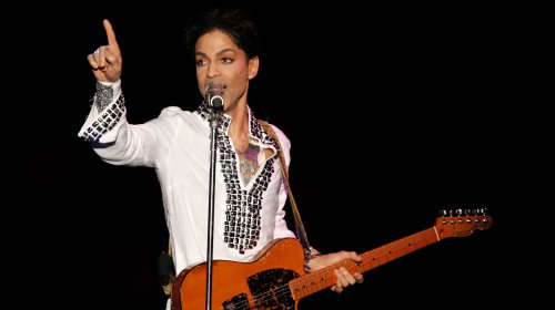 Prince's Late Addition To Coachella Didn't Stop His Iconic Performance
