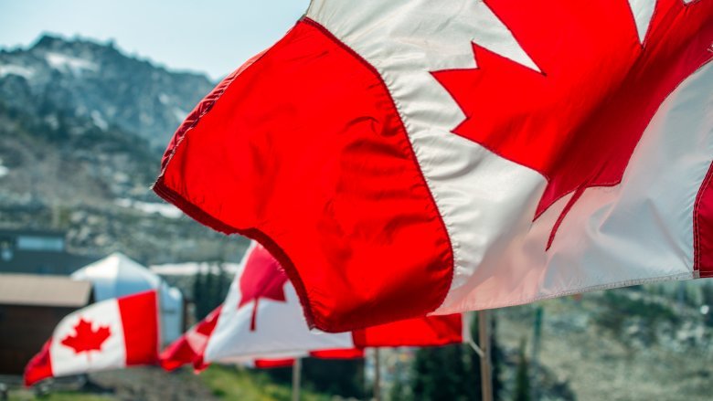 12 Things You Should Never Do In Canada - Grunge