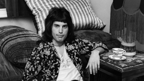 The Top 10 Hit Freddie Mercury Wrote In Mere Minutes