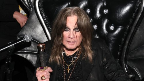Famous Musicians Who Have Life-Threatening Illnesses - Grunge