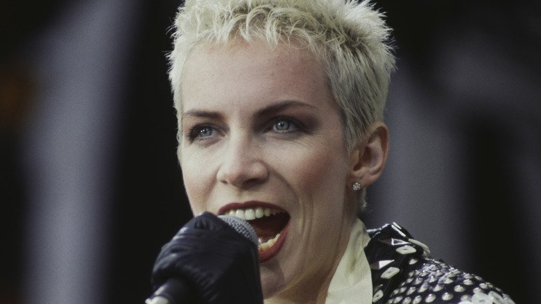 The Tragedy Of Annie Lennox