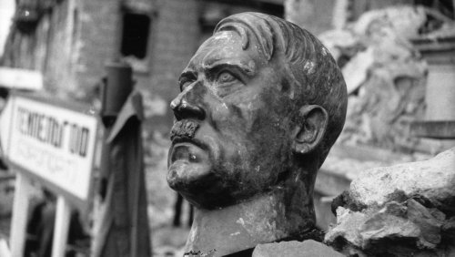 Adolf Hitler's Bizarre Hunt For The Holy Grail Explained