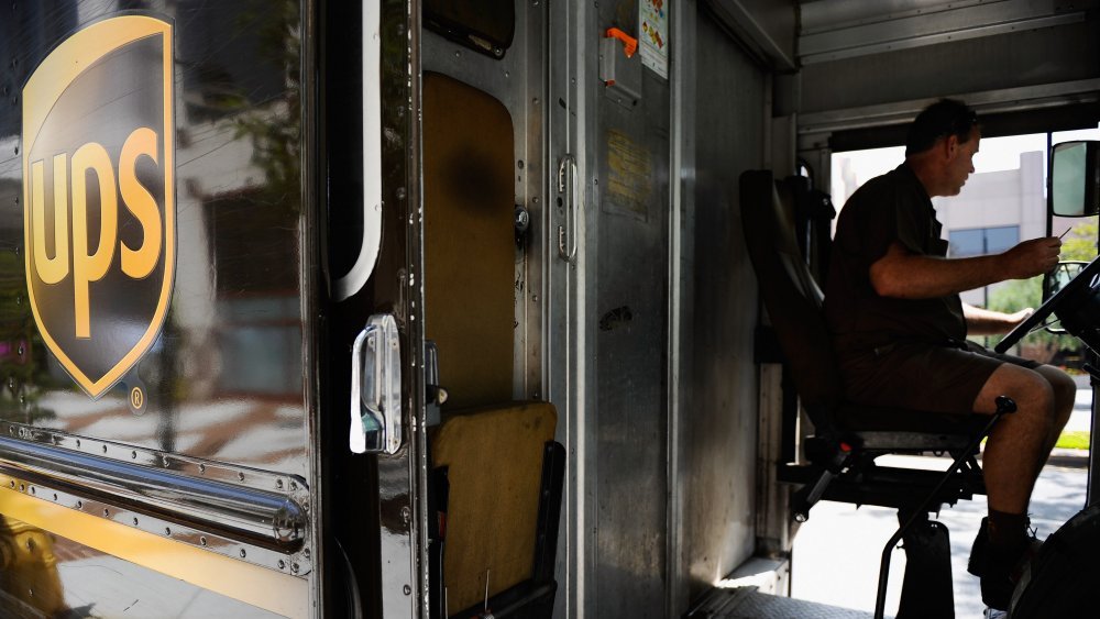 The Reason UPS Trucks Always Have Their Doors Open - Grunge