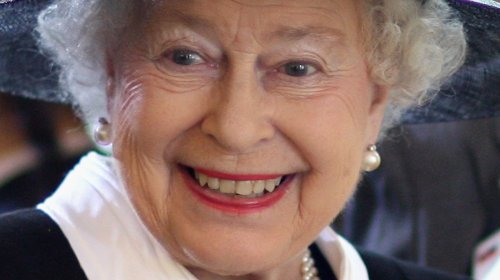 why-a-2015-statement-from-the-queen-had-twitter-making-some-truly