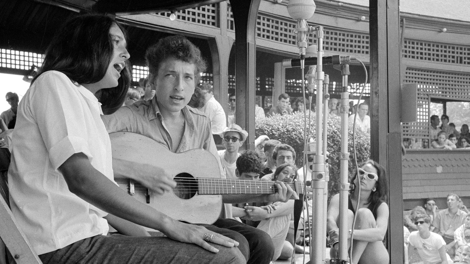 A Look At Bob Dylan's Complicated Love Life