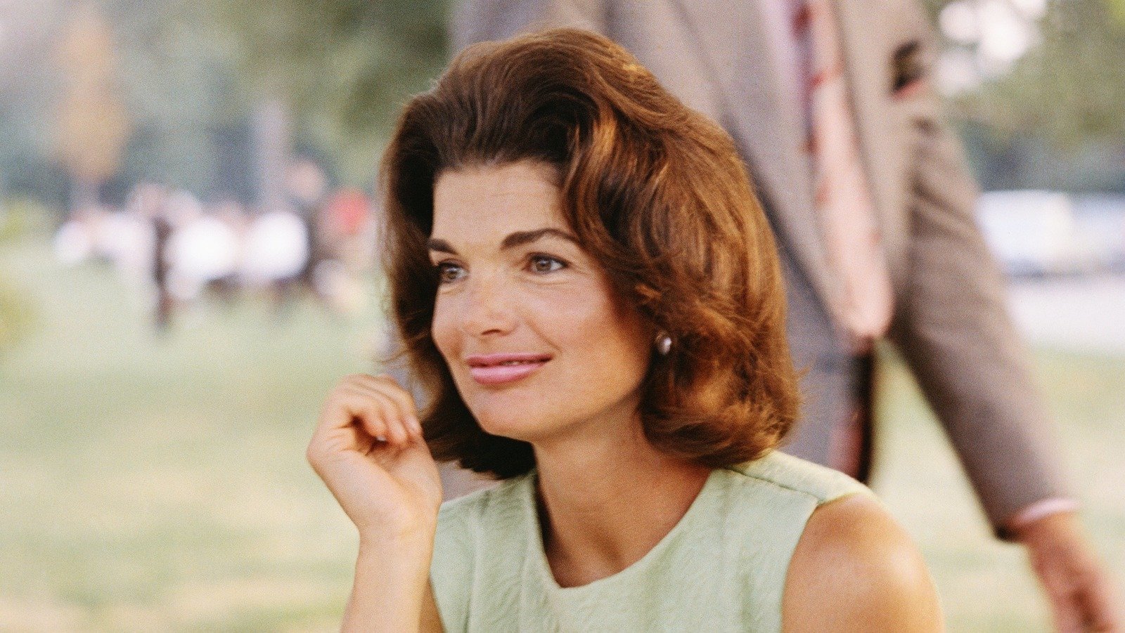 The Tragic True Story Of First Lady Jacqueline Kennedy - Grunge