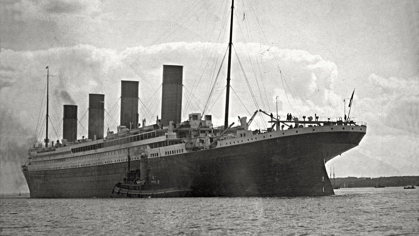The Truth About The Person Who Photographed The Titanic Disaster