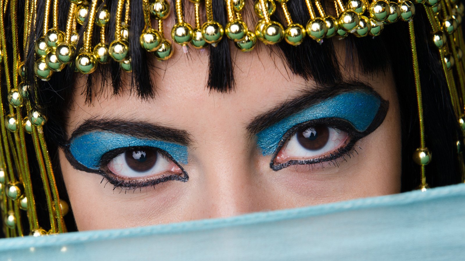 The History Of Makeup In Ancient Egypt Explained