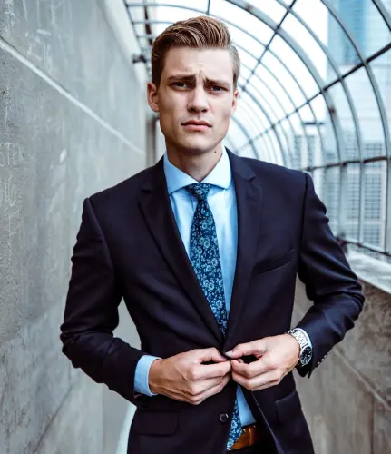 The Ultimate Guide to Choosing the Perfect Men’s Suit - grxium.com