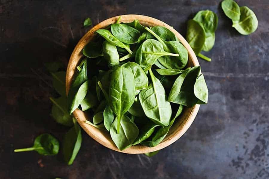 Ist Spinat wirklich so gesund? - Mythen & Wahrheit