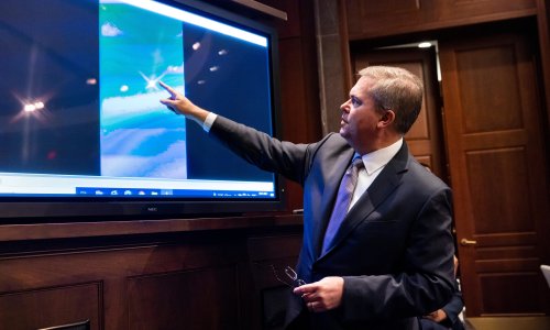 Out-of-this-world revelations in short supply at US Congress briefing on UFOs
