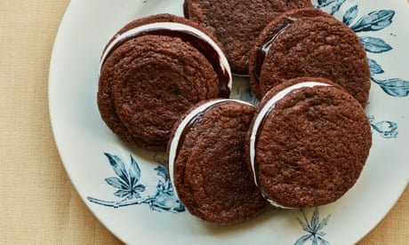 Tamal Ray's recipe for chocolate meringue sandwich cookies