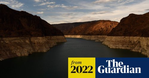 US issues western water cuts as drought leaves Colorado River near ‘tipping point’
