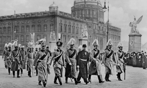 Don’t compare Ukraine invasion to first world war, says ‘Sleepwalkers’ historian