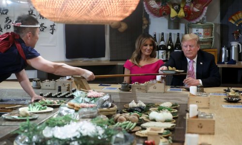 Sushi, Pacific lobster … cheeseburgers: Japanese food fit for a president