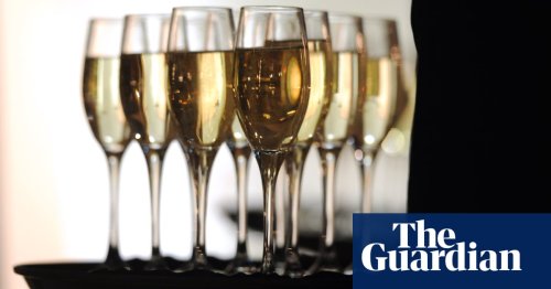 Solved at last: the mystery of why champagne bubbles go straight up
