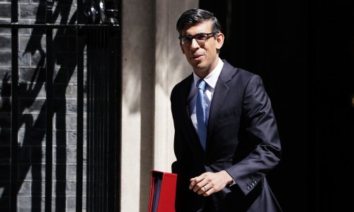 Rishi Sunak faces Tory backlash as net migration reaches record high
