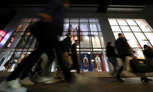 UK and US poised to fall into recession as interest rates dampen growth