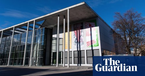 German art museum fires worker for hanging his own painting in gallery