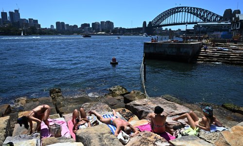 Heatwave Warnings For Nsw As Sydney Expecting Hottest Day In Two Years Flipboard 