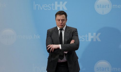 Elon Musk Twitter rant a 'case study' in how not to handle a crisis, experts say