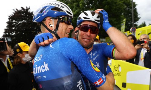 Mark Cavendish cements comeback with emotional win at Tour ...