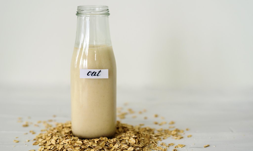 Monster oat milk. Oat milk перевод. Хелс парадиз. Энергетик monster oat milk. Oatly oat milk.