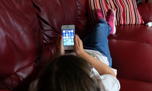 I’m a teacher – and this is why I’m not giving my son a smartphone yet