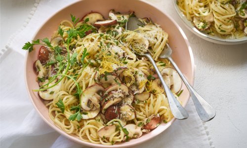 Recipe for linguine with lemon, garlic and thyme mushrooms by Nigella Lawson