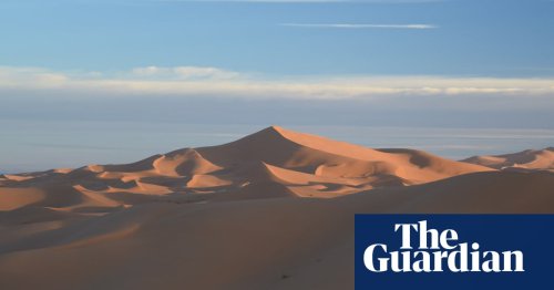 Scientists unearth mysteries of giant, moving Moroccan star dune
