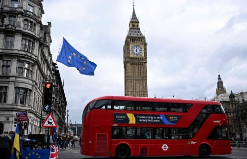 Britons have more confidence in EU than Westminster, poll finds