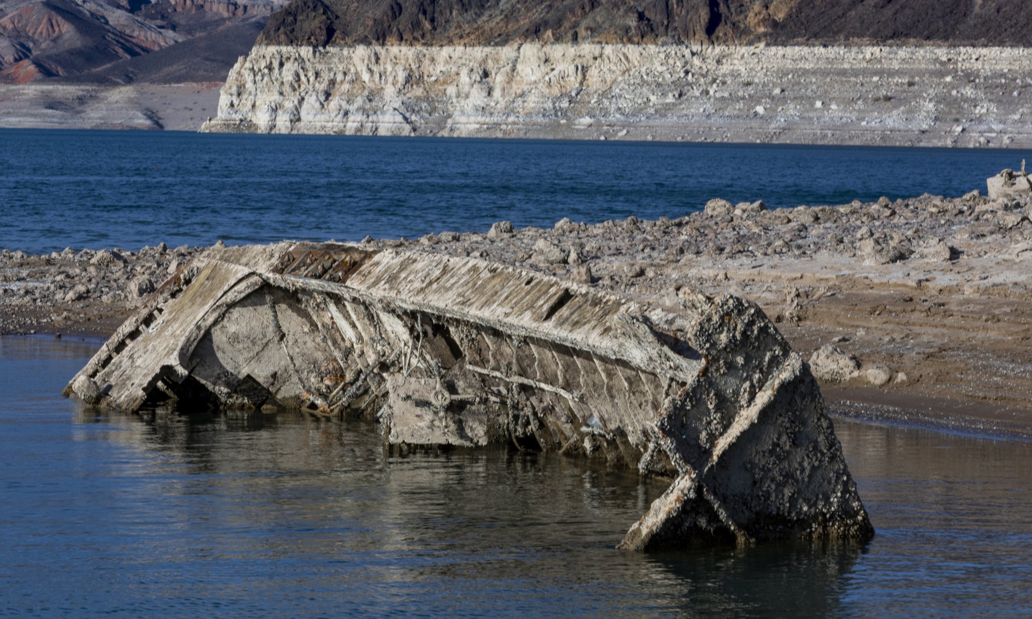 Back from the depths: shrinking Lake Mead reveals second world war-era boat