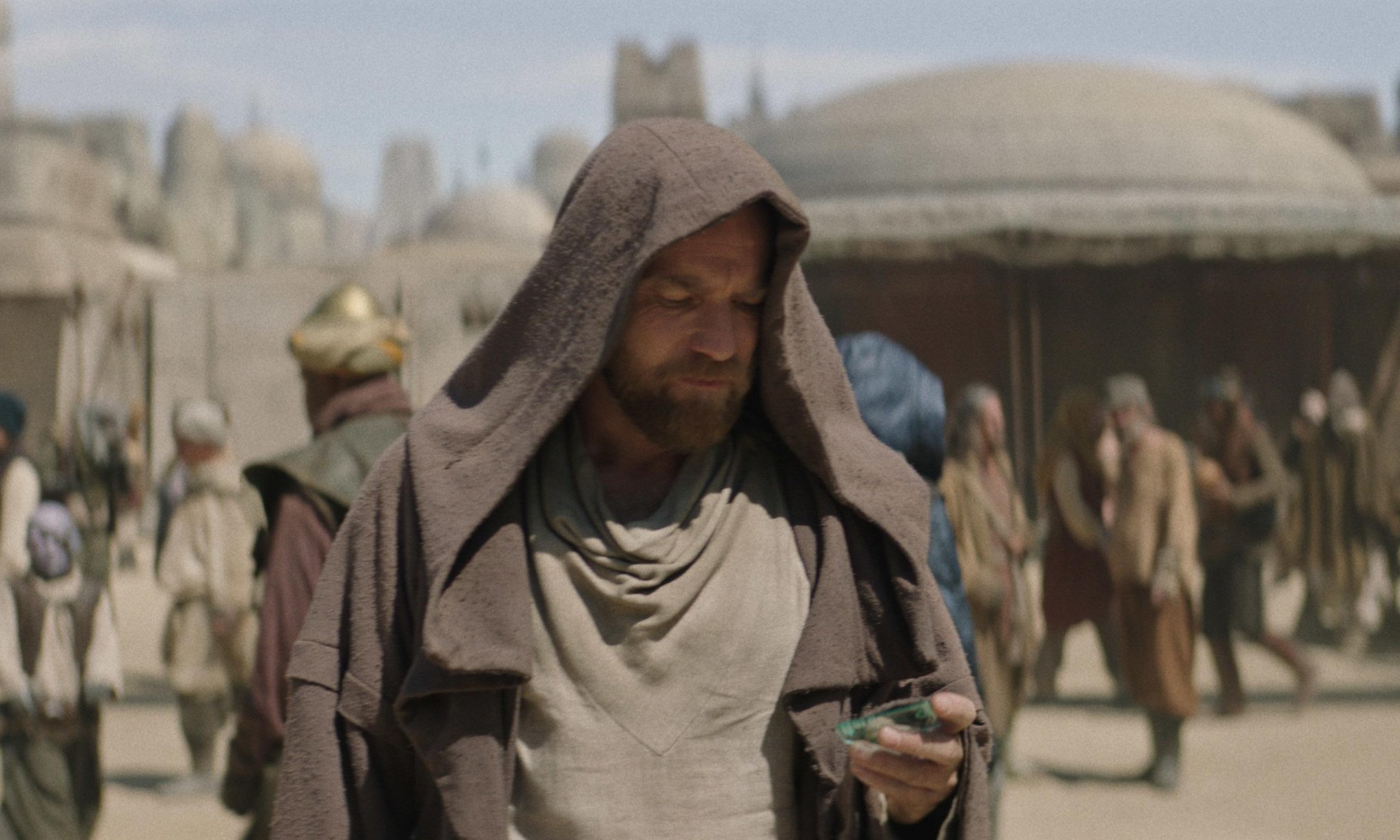 Obi-Wan Kenobi review – Ewan McGregor’s fight scenes are genuinely thrilling