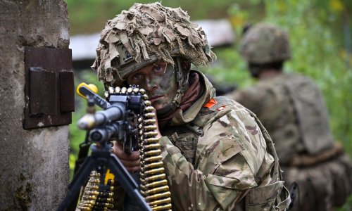 Britain to commit 1,000 extra troops to Nato’s defence of Estonia