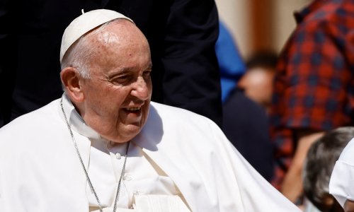 Pope Francis to undergo intestinal surgery