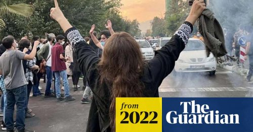Iranian forces shooting at faces and genitals of female protesters, medics say
