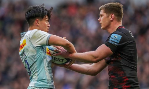 Owen Farrell edges Marcus Smith to help Saracens overcome Harlequins