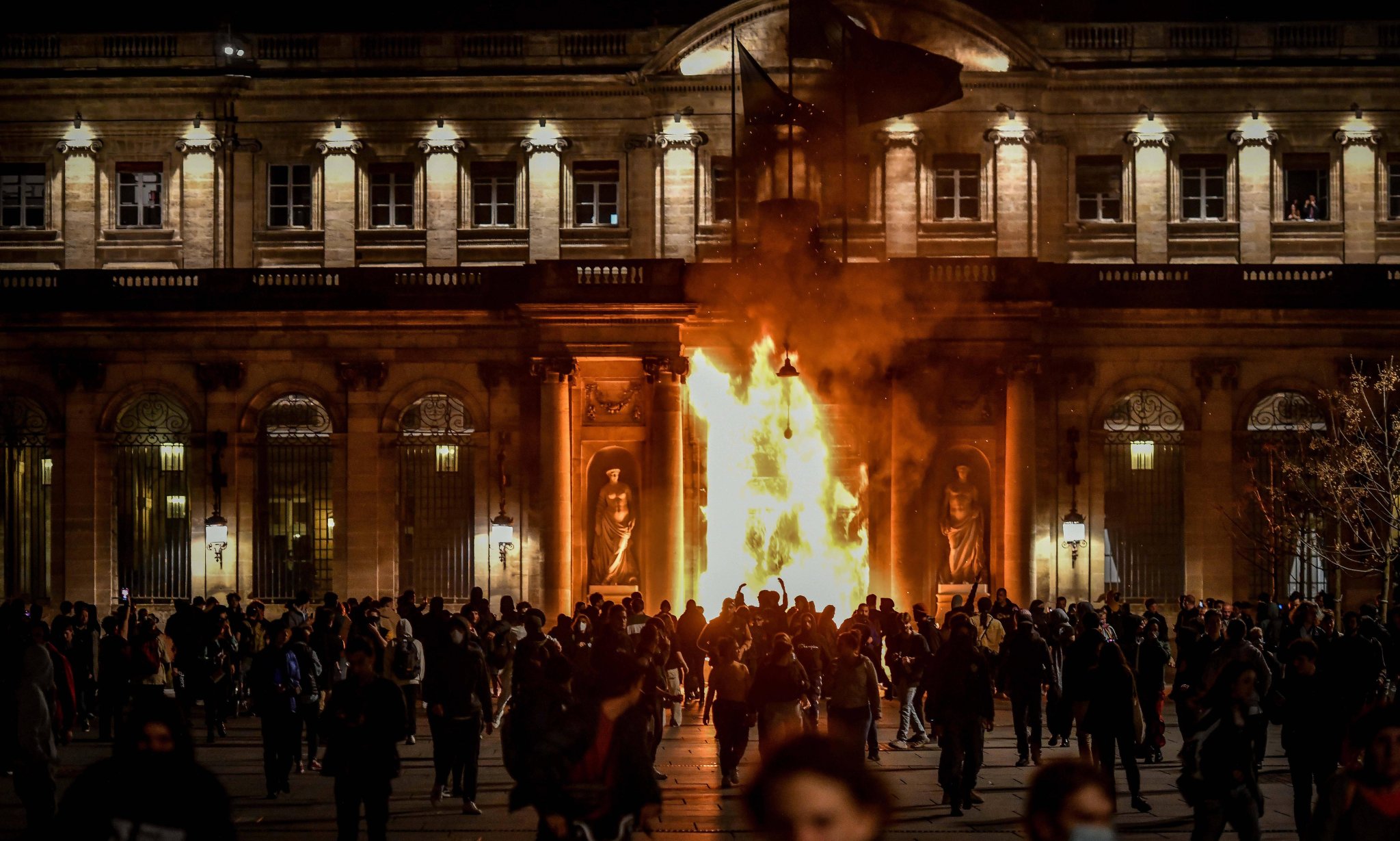 Bordeaux city hall set on fire amid nationwide protests against French  pension changes | Flipboard