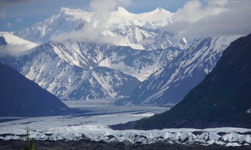 When the ice melts: the catastrophe of vanishing glaciers